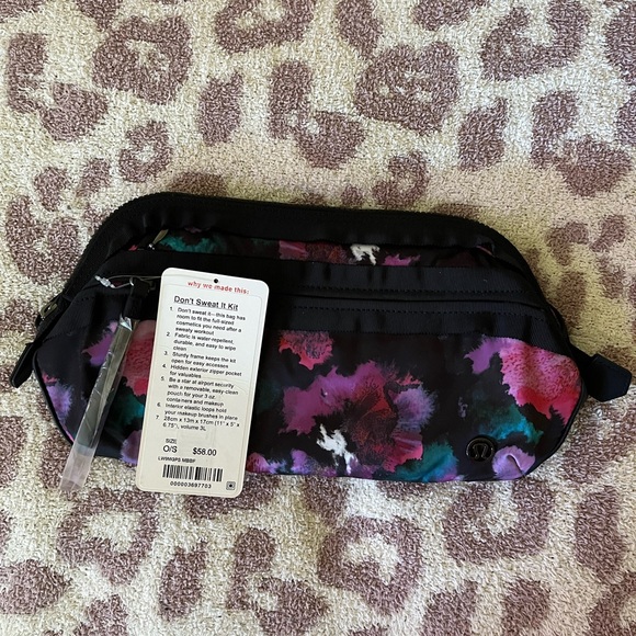 NWT lululemon don’t sweat it kit in Midnight Bloom Black Deep Fuschia - Picture 4 of 5